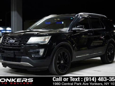 Used 2016 Ford Explorer XLT w/ Equipment Group 202A AWD/4WD image 2