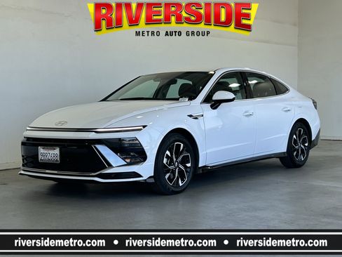 Certified 2025 Hyundai Sonata SEL FWD image 1