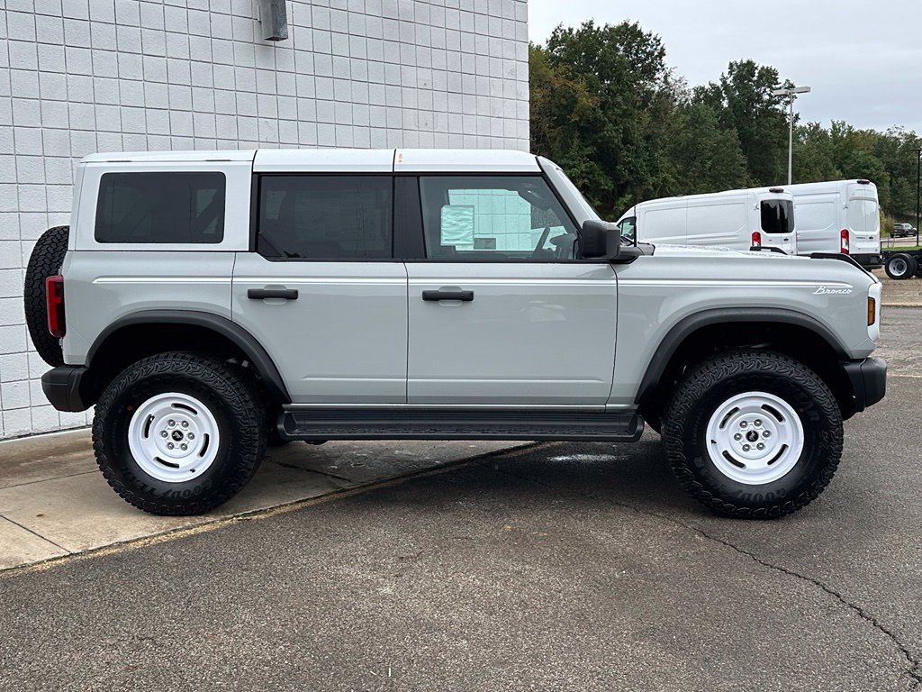 New 2026 Ford Bronco Heritage Edition AWD/4WD image 4