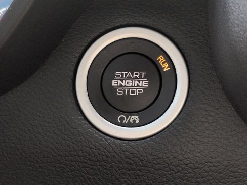 Used 2019 RAM 1500 Big Horn RWD image 25