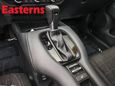 Used 2024 Honda HR-V LX image 13
