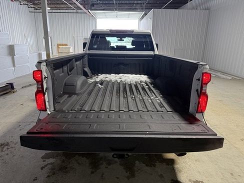 Used 2023 Chevrolet Silverado 2500 LT w/ Snow Plow Prep/Camper Package image 19