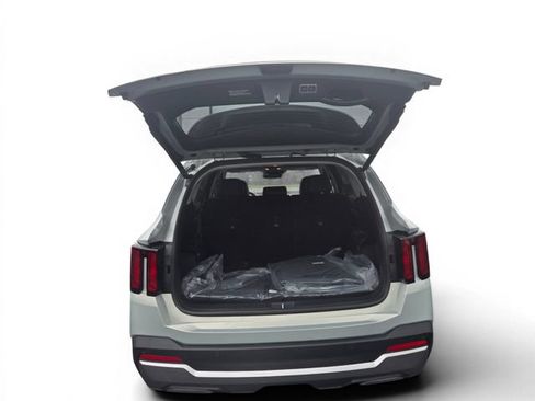 New 2026 Kia Sorento EX FWD image 10