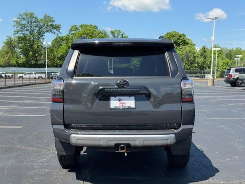 Certified 2024 Toyota 4Runner TRD Off-Road Premium w/ Moonroof Package AWD/4WD image 7
