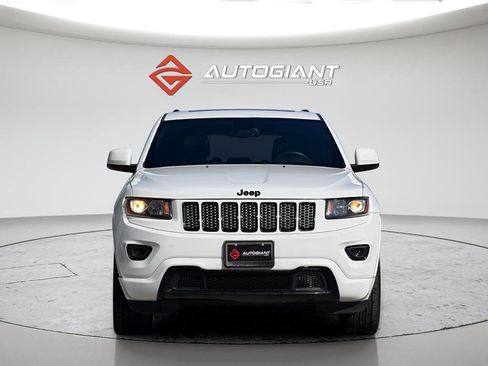 Used 2015 Jeep Grand Cherokee Altitude image 4