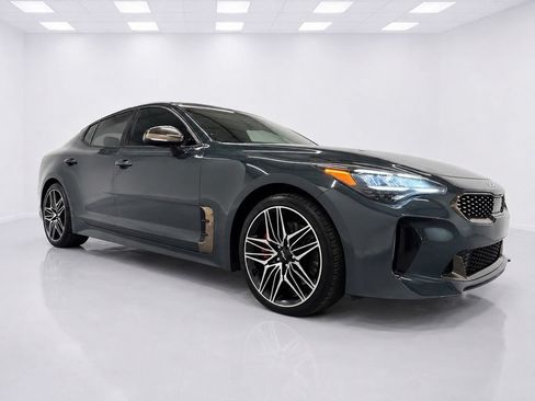 Used 2022 Kia Stinger GT1 AWD/4WD image 5