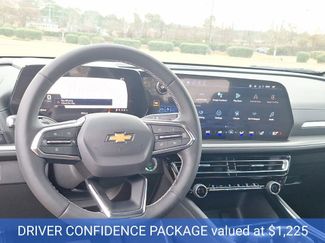 New 2026 Chevrolet Traverse LT w/ Driver Confidence Package video 3