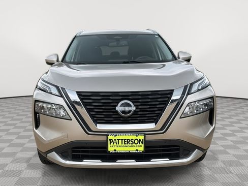 Used 2023 Nissan Rogue Platinum FWD image 2