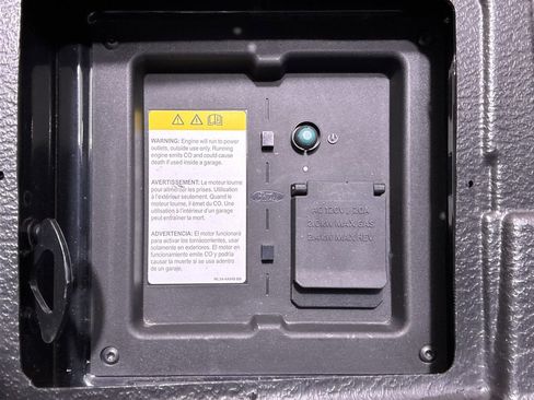 Used 2024 Ford F150 XLT w/ Mobile Office Package image 10