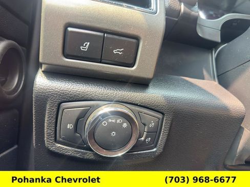 Used 2019 Ford Expedition XLT w/ Equipment Group 202A AWD/4WD image 13