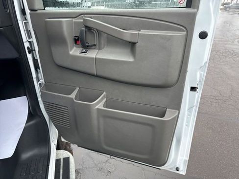 Used 2024 Chevrolet Express 2500 w/ Driver Convenience Package image 25