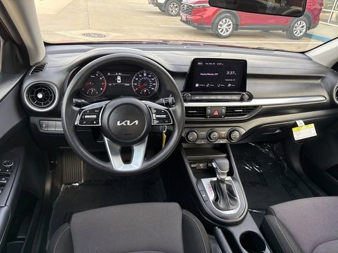 Used 2024 Kia Forte LXS image 12