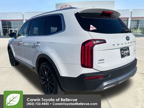 Used 2020 Kia Telluride SX w/ SX Prestige Package AWD/4WD image 3