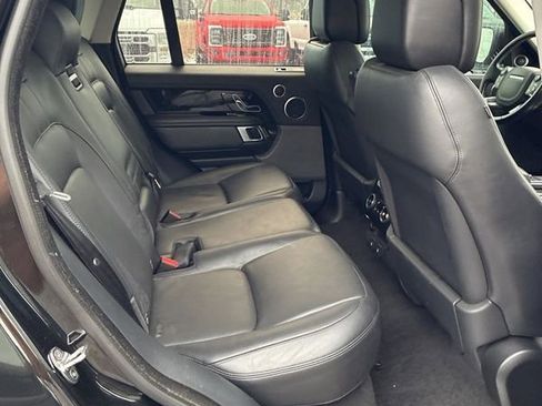 Used 2019 Land Rover Range Rover HSE image 13