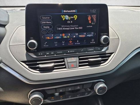 Certified 2025 Nissan Altima 2.5 S FWD image 14