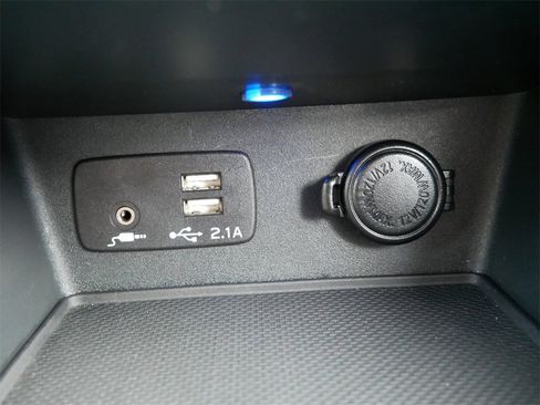 Used 2020 Subaru Forester w/ Alloy Wheel Package image 28