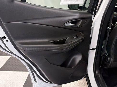 Used 2025 Buick Encore GX Preferred FWD image 17