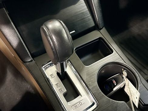 Used 2015 Subaru Outback 2.5i Limited image 17