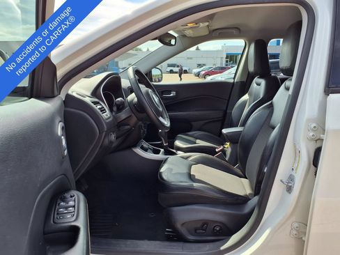 Used 2018 Jeep Compass Latitude w/ Popular Equipment Group AWD/4WD image 18