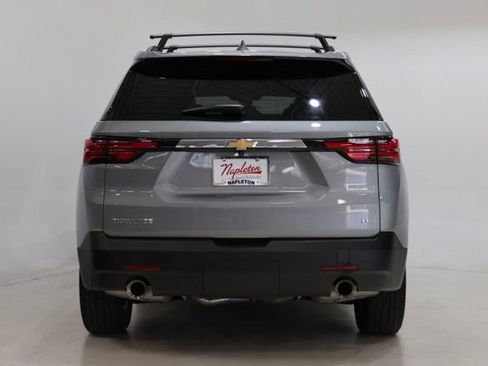 Used 2023 Chevrolet Traverse LT FWD image 7