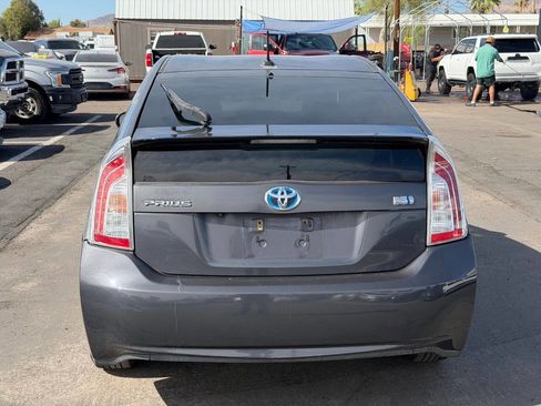 Used 2012 Toyota Prius Four image 6