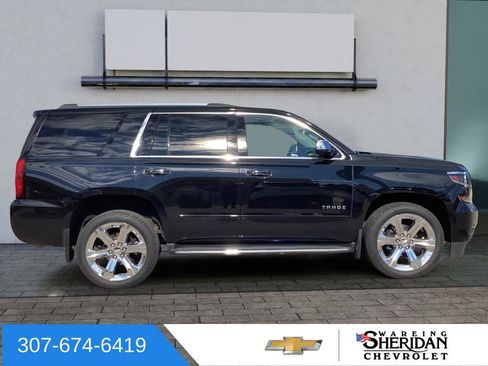 Used 2020 Chevrolet Tahoe Premier w/ 6.2L Performance Package AWD/4WD image 3