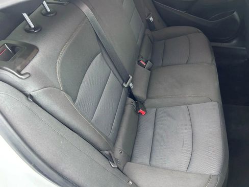 Used 2018 Chevrolet Cruze LS image 22