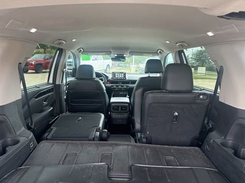 Used 2023 Honda Pilot EX-L image 7