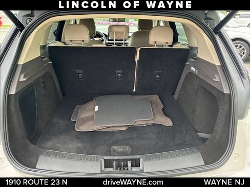 Certified 2024 Lincoln Corsair AWD image 7