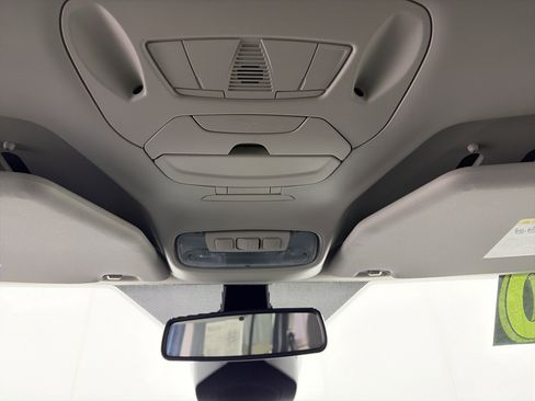 Used 2020 Ford Transit Connect XLT image 35