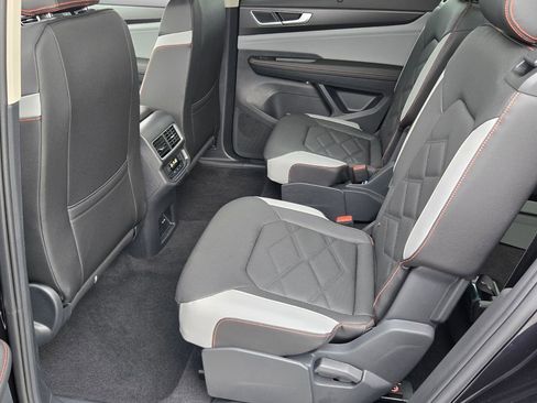New 2026 Volkswagen Atlas Peak Edition AWD/4WD image 7