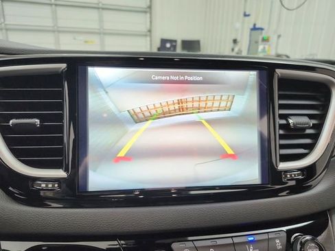 New 2026 Chrysler Voyager LX image 27