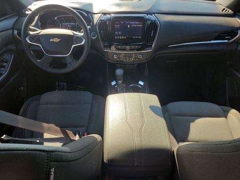 Used 2023 Chevrolet Traverse LT image 11