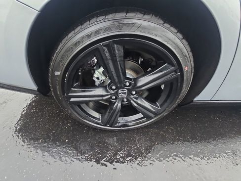 Certified 2025 Honda Accord Sport image 10