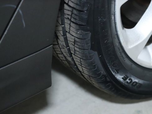 Used 2020 Ford Fusion SEL image 36