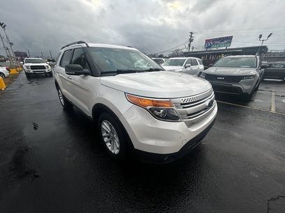 Used 2014 Ford Explorer XLT w/ Equipment Group 202A