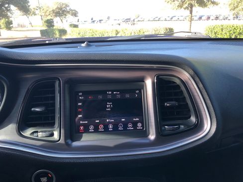 Used 2018 Dodge Challenger SXT w/ Blacktop Package image 20