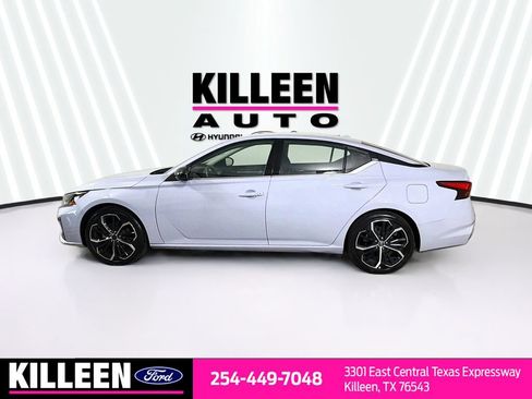 Used 2024 Nissan Altima 2.5 SR FWD image 4
