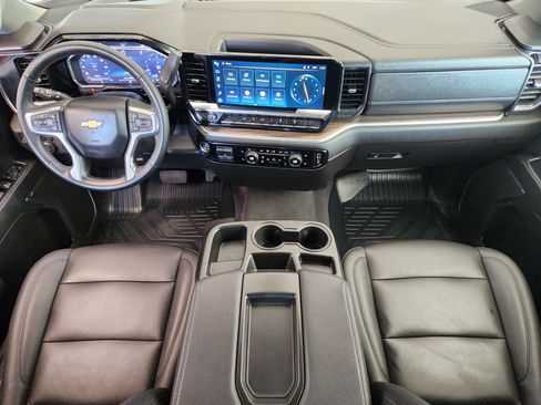 Used 2024 Chevrolet Silverado 1500 LT w/ Z71 Off-Road Package AWD/4WD image 27