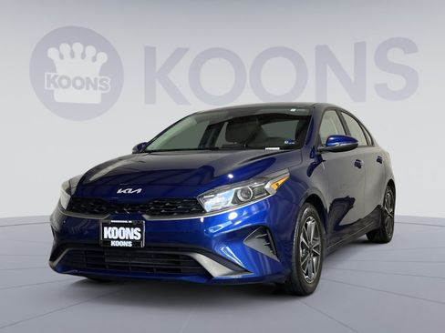 Used 2023 Kia Forte LXS w/ LXS Technology Package FWD image 1