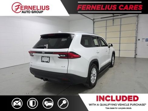 Used 2024 Toyota Grand Highlander XLE image 4