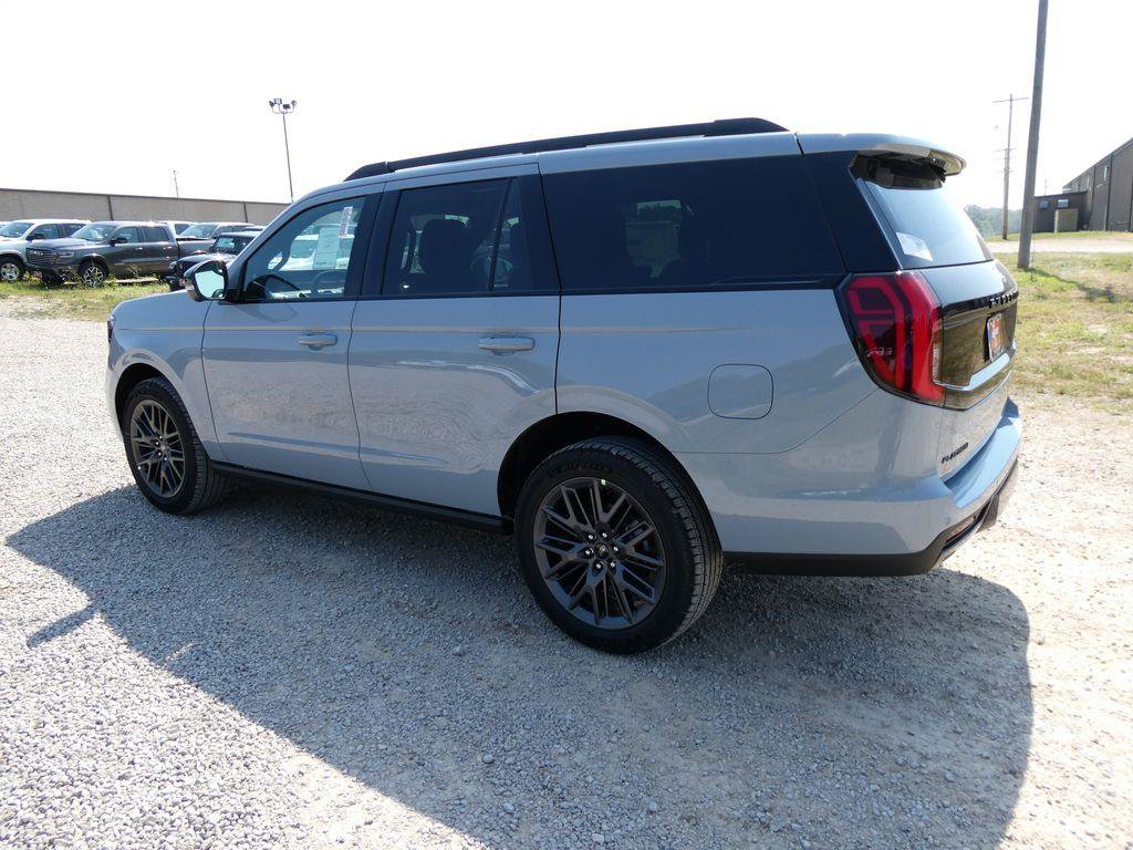 New 2027 Ford Expedition Platinum w/ Stealth Appearance Package AWD/4WD image 7