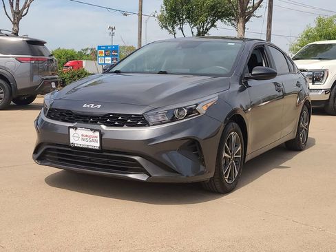 Used 2024 Kia Forte LXS image 1