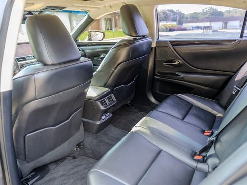 Used 2021 Lexus ES 350 w/ Premium Package FWD image 31