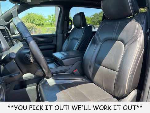 Used 2020 RAM 1500 Limited w/ Black Appearance Package AWD/4WD image 9