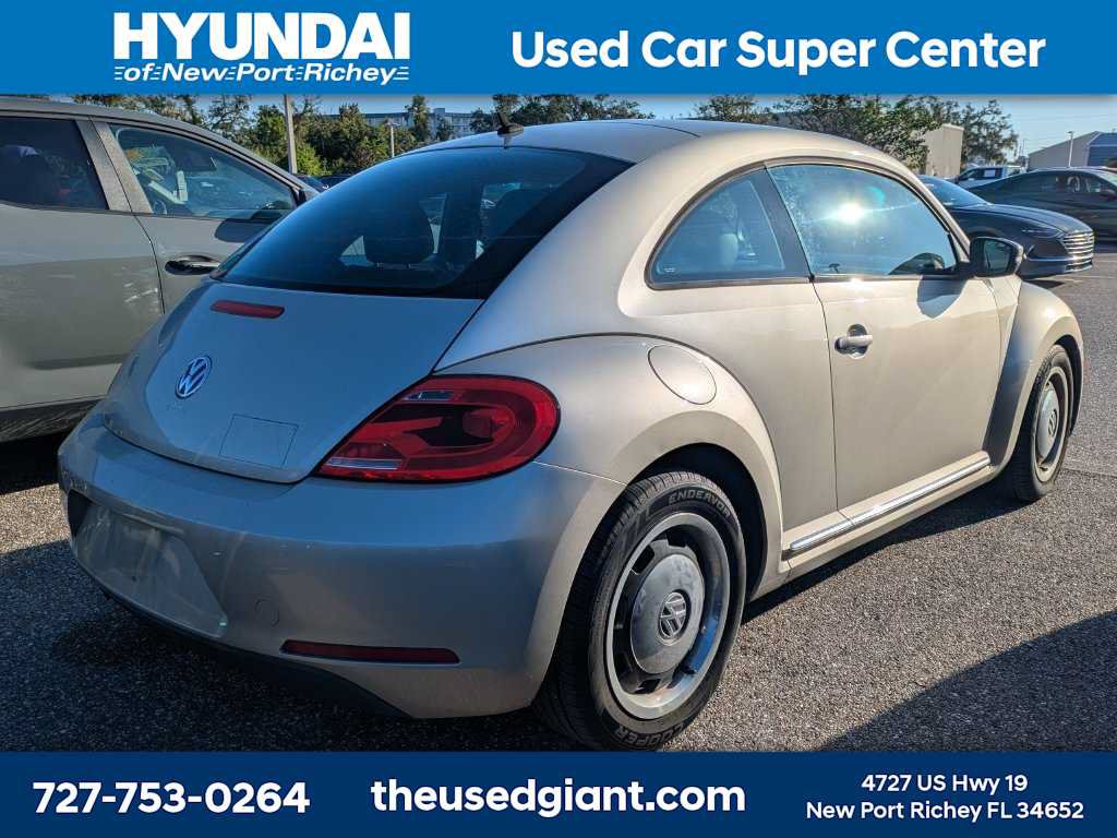 Used 2012 Volkswagen Beetle 2.5 FWD image 4
