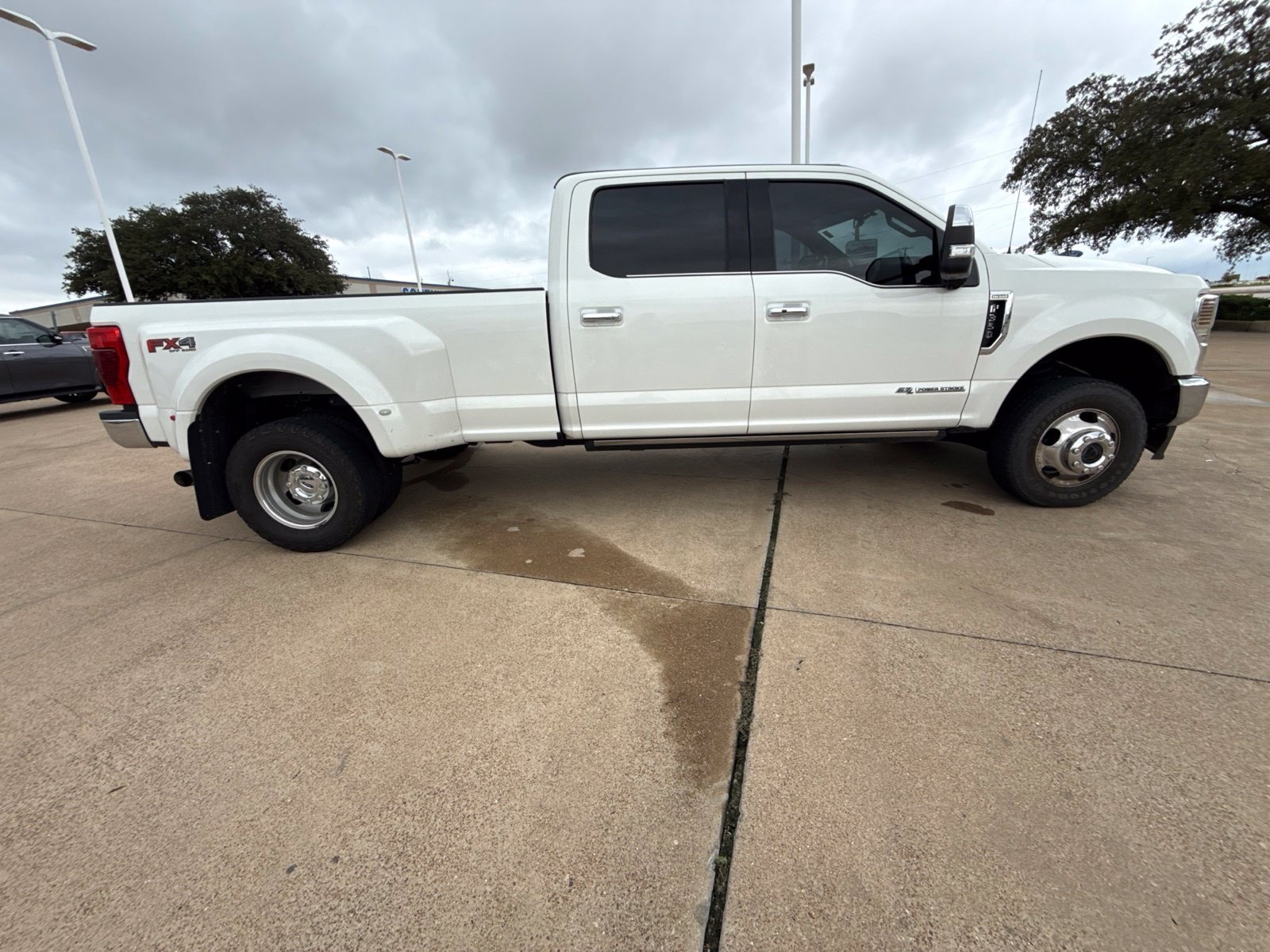 Used 2021 Ford F350 King Ranch w/ King Ranch Ultimate Package AWD/4WD image 9