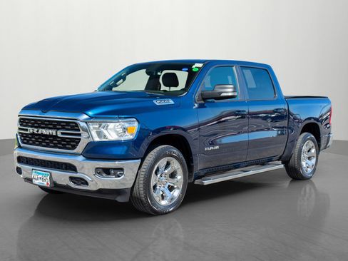 Used 2022 RAM 1500 Big Horn AWD/4WD image 3