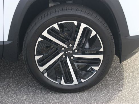 New 2026 Chevrolet Equinox RS w/ Convenience Package III image 9