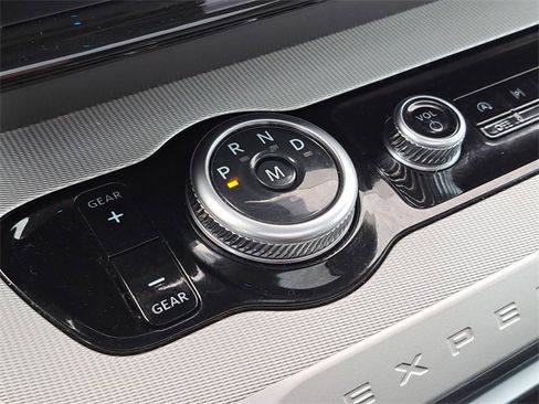 Certified 2025 Ford Expedition Max Active image 28